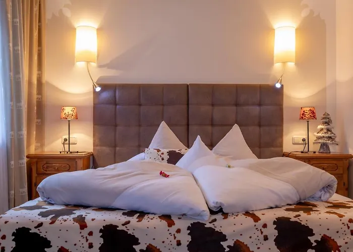 卡拉兰德豪斯酒店 招待所 迈尔霍芬